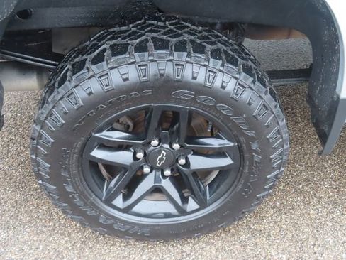 Used 2020 Chevrolet Silverado 1500 LT Trail Boss w/ Convenience Package image 14