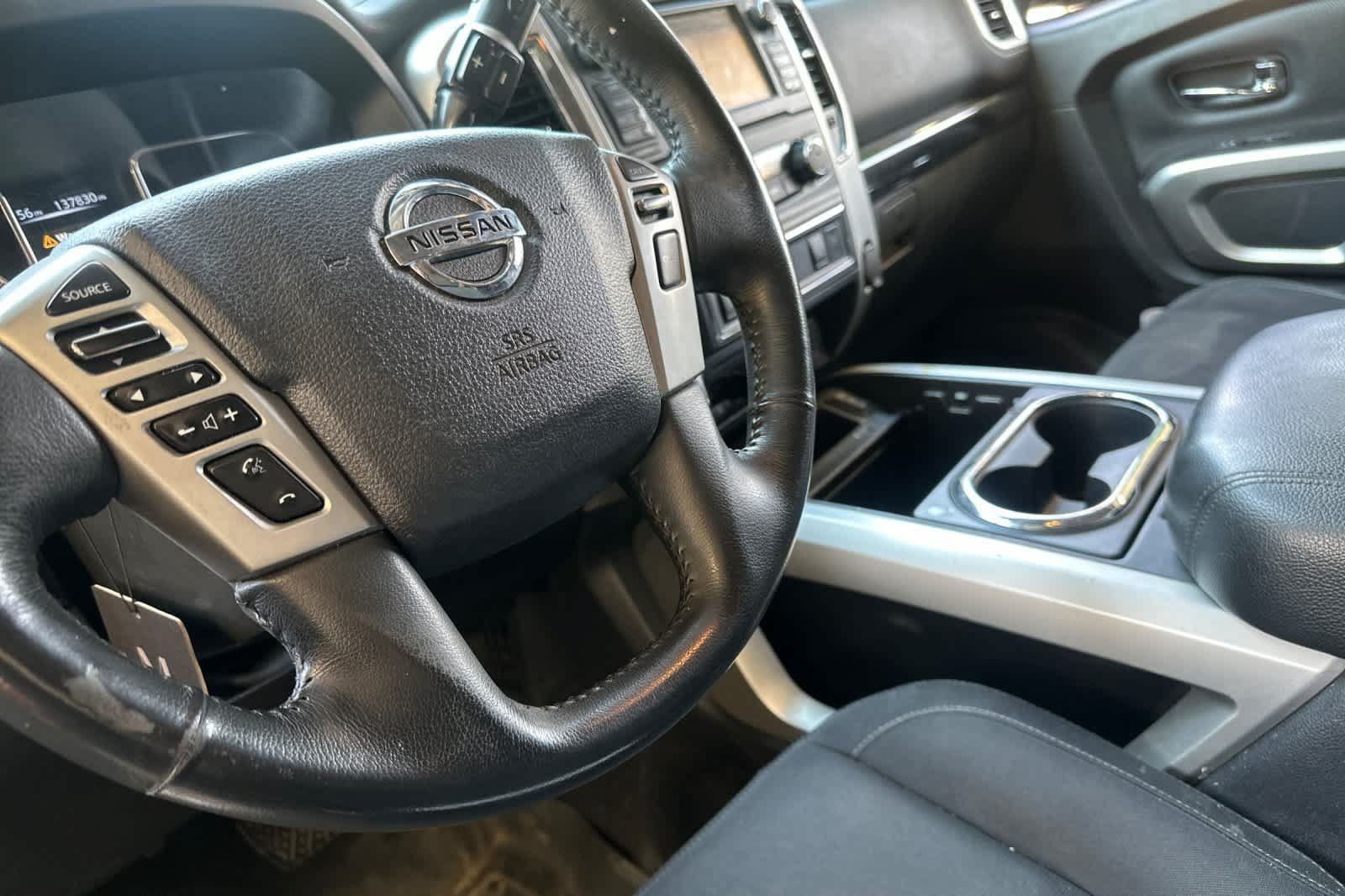 Used 2016 Nissan Titan SV AWD/4WD image 14