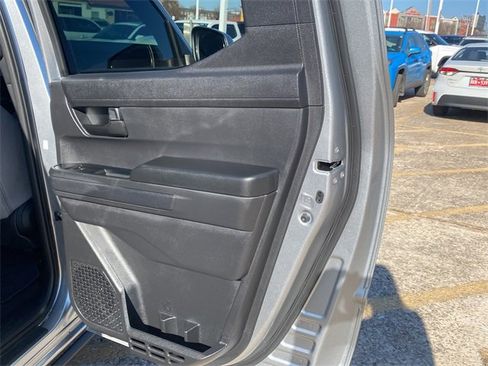 Used 2025 Toyota Tacoma SR5 image 12