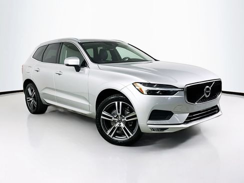 Used 2021 Volvo XC60 T5 Momentum w/ Protection Package Premier FWD image 2