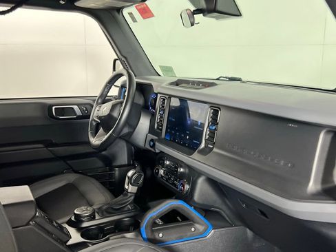 Used 2024 Ford Bronco Black Diamond image 33