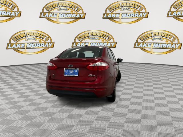 Used 2015 Ford Fiesta SE w/ Comfort Package FWD image 3