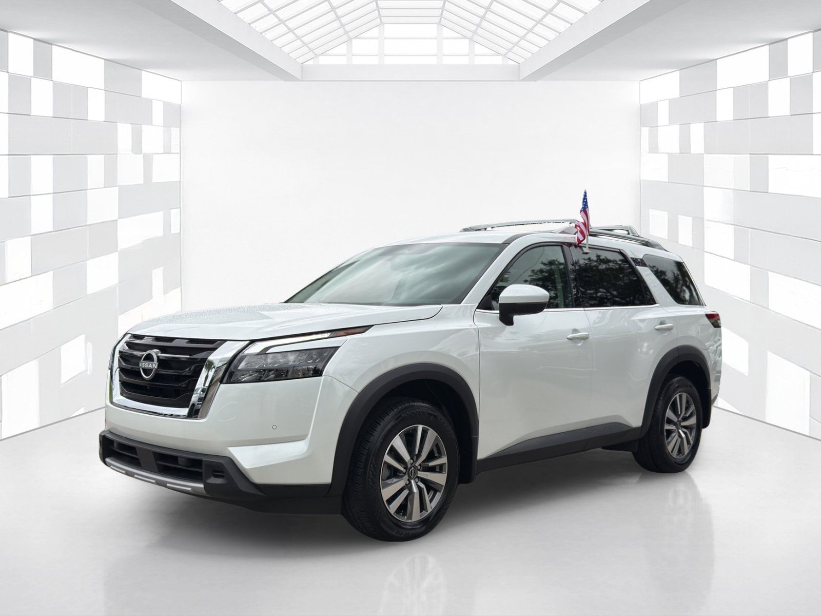Used 2025 Nissan Pathfinder SL FWD image 3