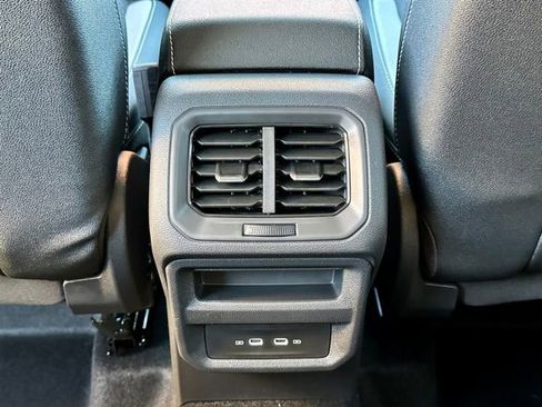 New 2026 Volkswagen Taos SEL AWD/4WD image 19