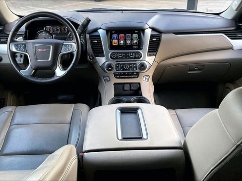 Used 2018 GMC Yukon XL SLT w/ Open Road Package image 16