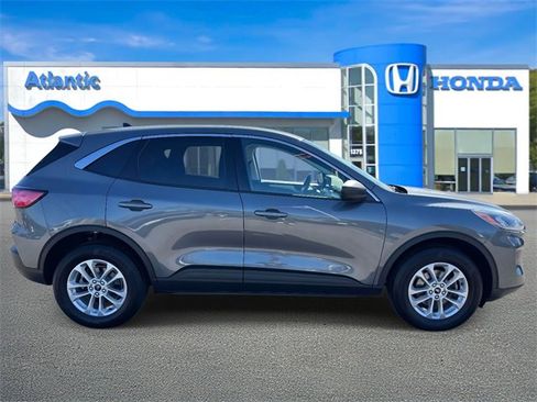 Used 2022 Ford Escape SE w/ Convenience Package image 4