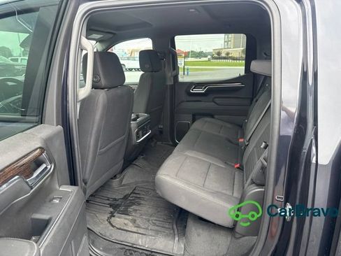 Used 2023 GMC Sierra 1500 Elevation w/ Preferred Package AWD/4WD image 8