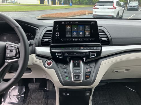 Used 2026 Honda Odyssey EX-L image 25
