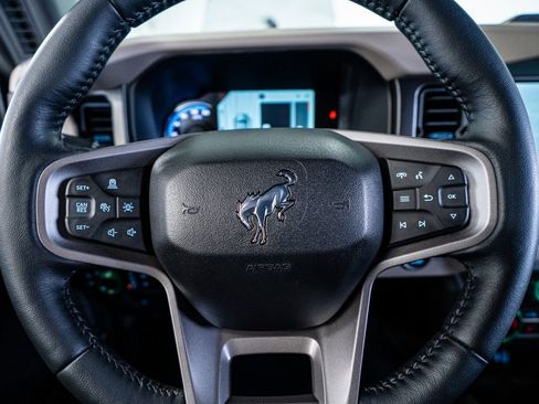 Used 2022 Ford Bronco Wildtrak image 34