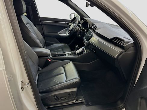 Used 2025 Audi Q3 2.0T Premium image 33