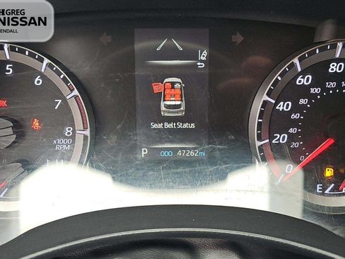 Used 2021 Toyota Highlander L FWD image 11