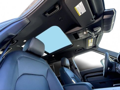 Certified 2025 Land Rover Defender 110 S image 27