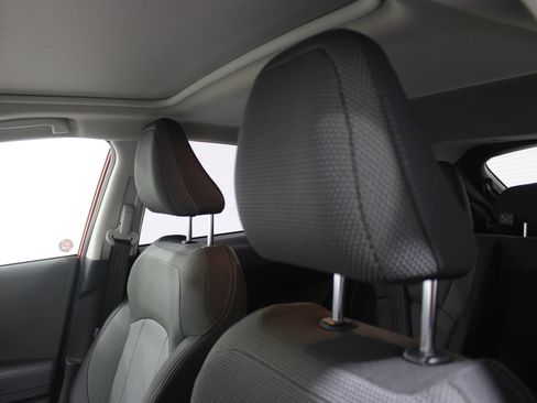 Used 2024 Subaru Crosstrek 2.0i Premium image 5