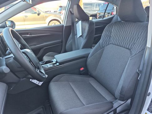 Used 2026 Toyota Camry LE image 11