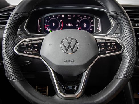 Certified 2024 Volkswagen Tiguan SEL R-Line AWD/4WD image 35