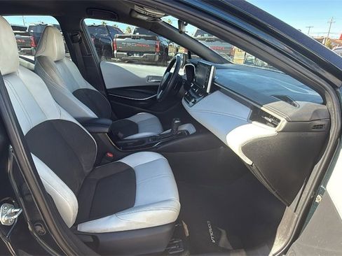 Used 2022 Toyota Corolla XSE image 25