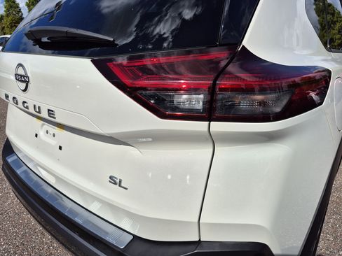 Certified 2022 Nissan Rogue SL FWD image 12