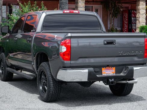 Used 2015 Toyota Tundra SR5 w/ SR5 Upgrade Package image 6