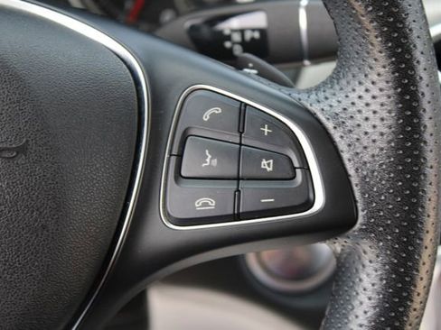 Used 2019 Mercedes-Benz GLA 250 image 19