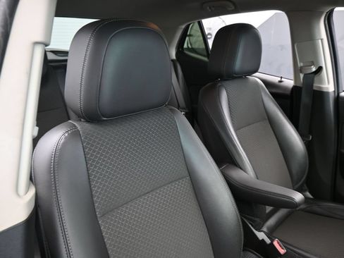 Used 2019 Buick Encore Preferred w/ Safety Package FWD image 38