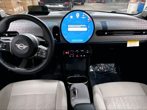 Certified 2025 MINI Cooper S image 17