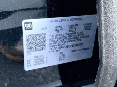 New 2025 Chevrolet Suburban Premier image 13