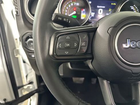 Used 2023 Jeep Wrangler Unlimited w/ Cold Weather Group image 15