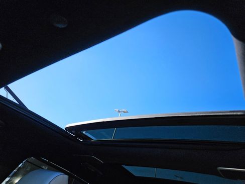 Used 2025 Genesis GV80 3.5T Prestige image 16