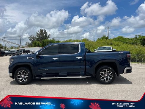 Used 2023 GMC Sierra 1500 SLT w/ SLT Premium Plus Package AWD/4WD image 4