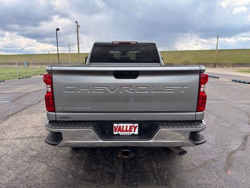 Used 2024 Chevrolet Silverado 2500 LT w/ Convenience Package AWD/4WD image 11