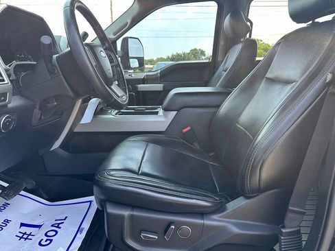 Used 2017 Ford F250 Lariat w/ Lariat Value Package AWD/4WD image 14