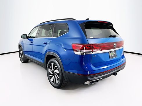 Used 2025 Volkswagen Atlas SE AWD/4WD image 5