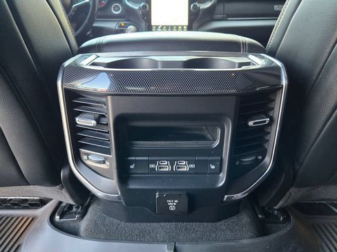 Used 2022 RAM 1500 Laramie AWD/4WD image 42