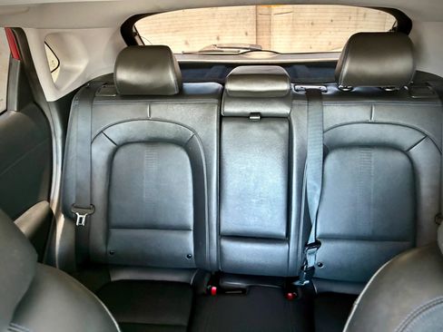 Used 2022 Hyundai Kona Limited FWD image 46