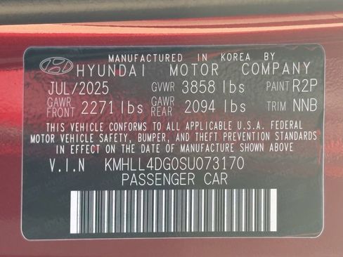 New 2025 Hyundai Elantra SE image 26