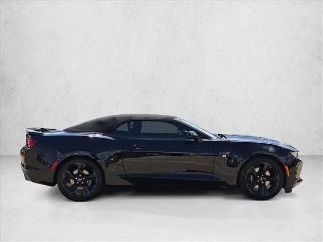 Used 2024 Chevrolet Camaro LT RWD image 4