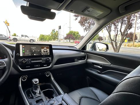 Used 2026 Toyota Grand Highlander AWD Hybrid image 34