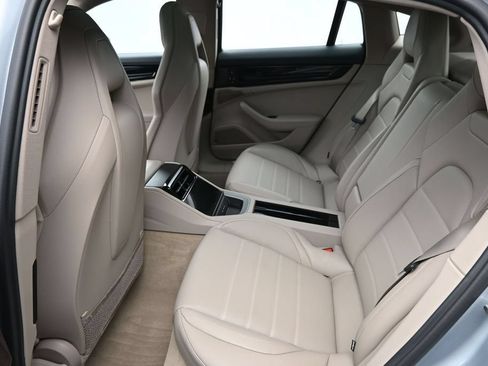 Certified 2026 Porsche Panamera w/ Premium Package RWD image 7