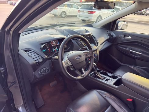 Used 2019 Ford Escape SEL image 9