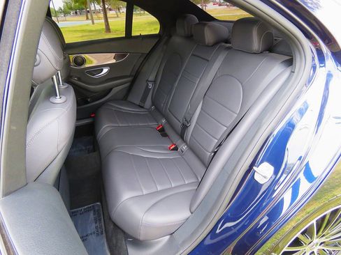 Used 2019 Mercedes-Benz C 300 Sedan w/ Premium Package image 19