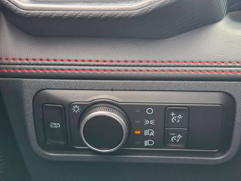 Used 2025 Ford Mustang Premium RWD image 35