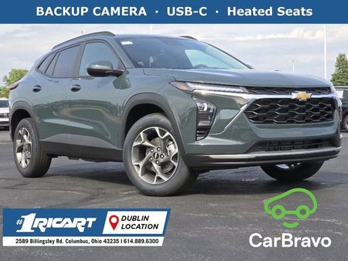 Certified 2025 Chevrolet Trax LT w/ Driver Confidence Package image 1