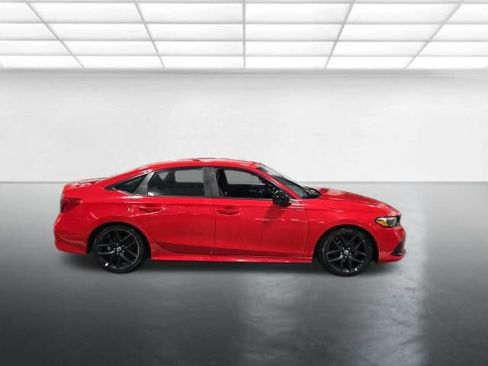 Used 2023 Honda Civic Sport image 3