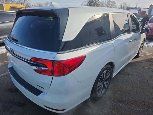 Used 2023 Honda Odyssey Touring image 4