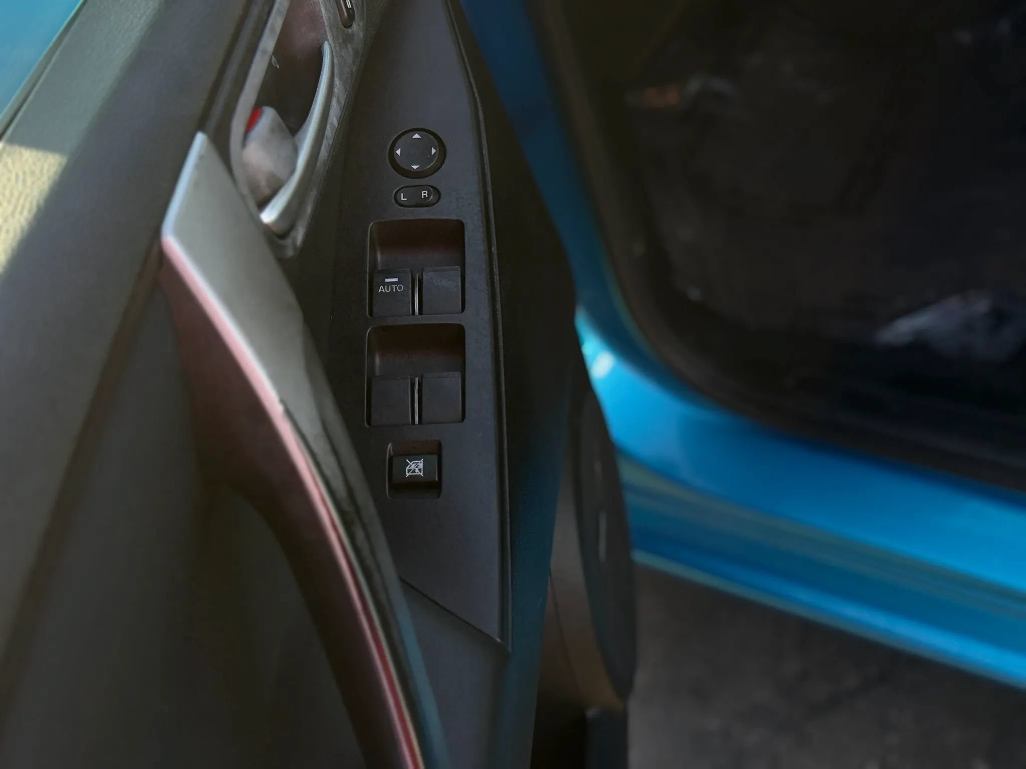 Used 2010 MAZDA MAZDA3 s Sport FWD image 27