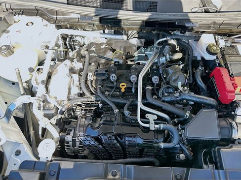 Used 2024 Mitsubishi Outlander SE image 32