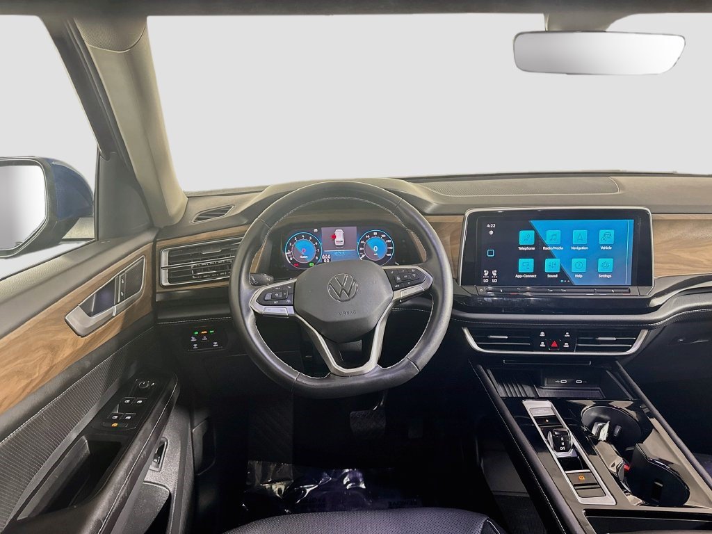Used 2026 Volkswagen Atlas SE FWD image 16