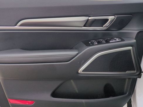 Used 2025 Kia Telluride S image 13