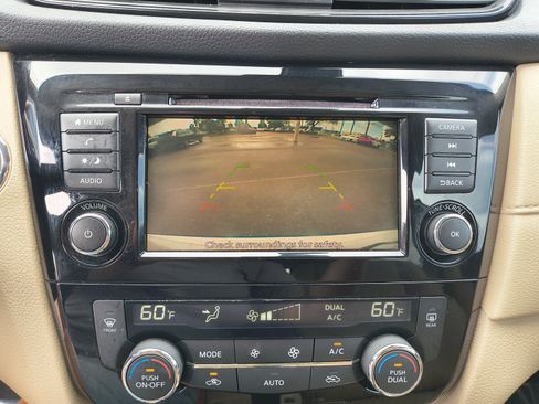 Certified 2019 Nissan Rogue SV FWD image 27