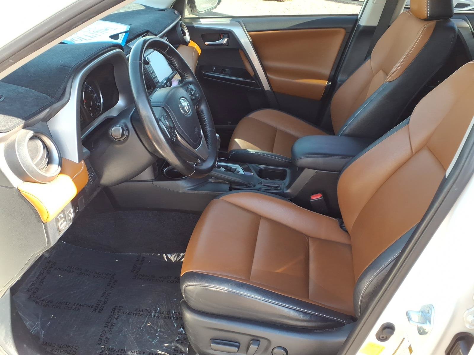 Used 2018 Toyota RAV4 Limited w/ Advanced Technology Package FWD image 24